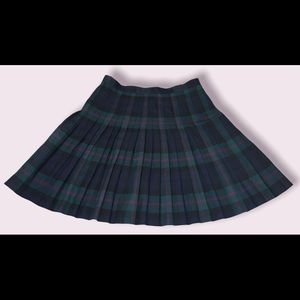 Brooks Brothers pleated plaid skirt (size 12)